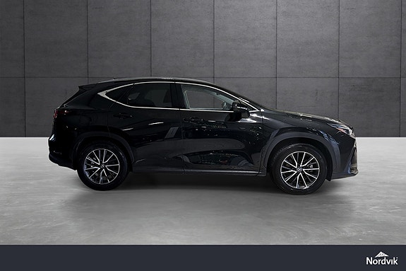 Lexus NX450h 3 of 24