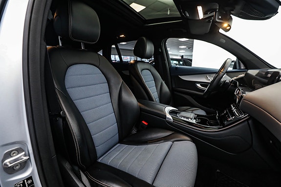 Mercedes-Benz EQC400 18 of 30