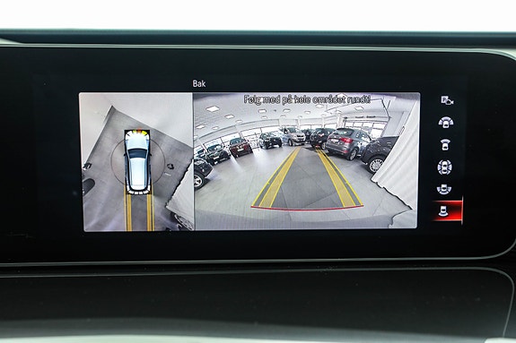 Mercedes-Benz EQC400 30 of 30