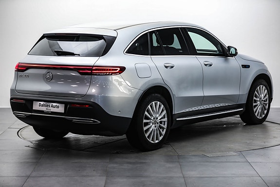 Mercedes-Benz EQC400 12 of 30