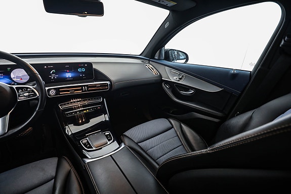 Mercedes-Benz EQC400 16 of 30