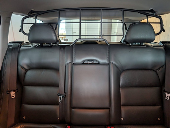 Volvo XC70 15 of 30
