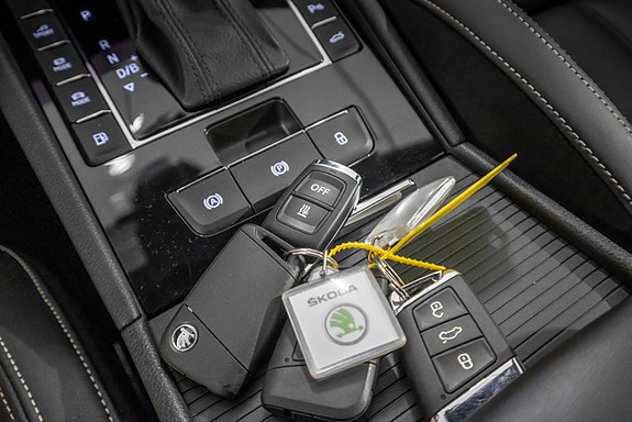 Skoda Superb 19 of 30