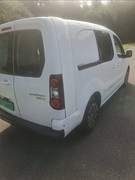 Peugeot Partner 15 of 15