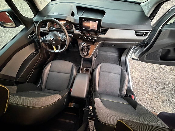 Renault Kangoo 16 of 18