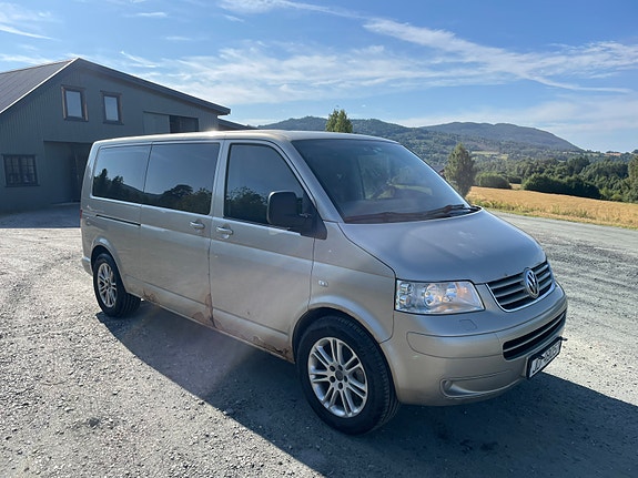 Volkswagen Caravelle