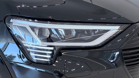 Audi e-tron Sportback 7 of 30