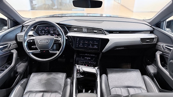 Audi e-tron Sportback 23 of 30