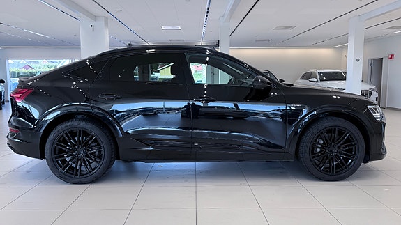 Audi e-tron Sportback 9 of 30