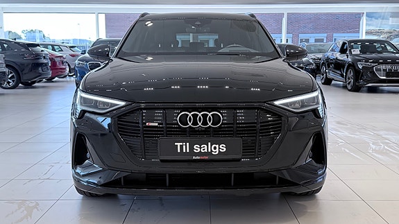 Audi e-tron Sportback 3 of 30