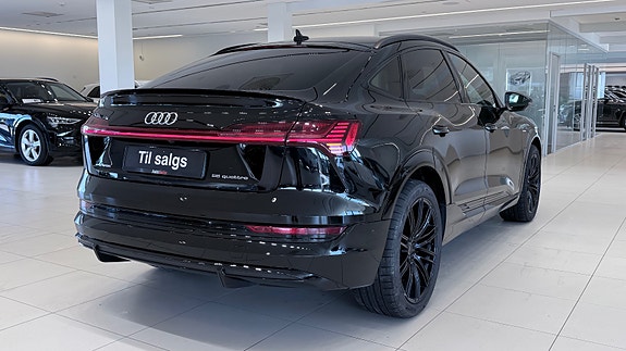 Audi e-tron Sportback 12 of 30