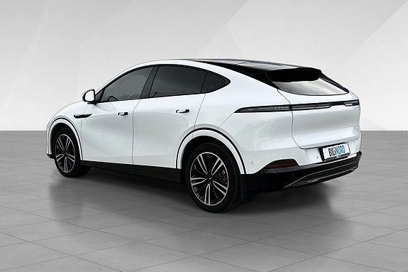 XPeng G6 5 of 21