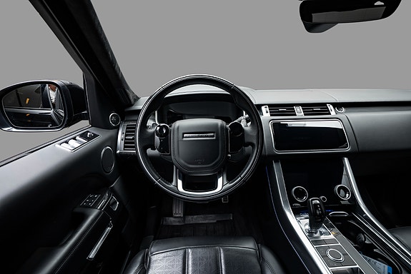 Land Rover Range Rover Sport 14 of 24