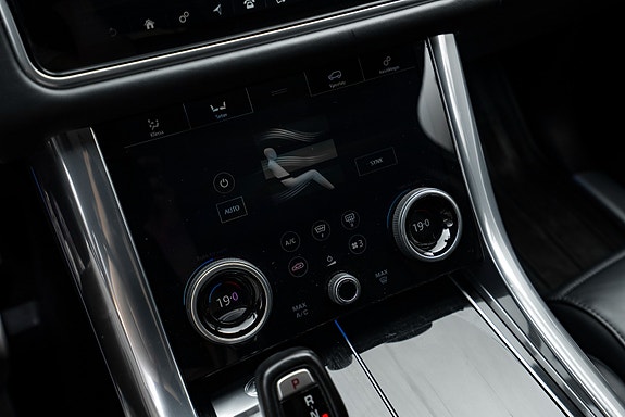 Land Rover Range Rover Sport 19 of 24