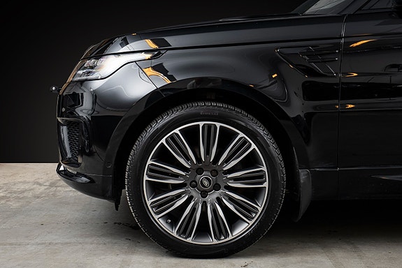 Land Rover Range Rover Sport 4 of 24