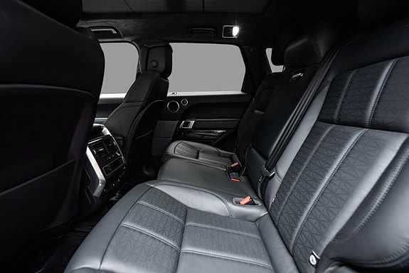 Land Rover Range Rover Sport 23 of 24