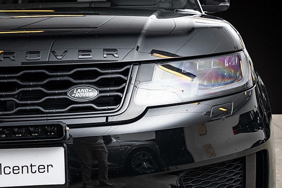 Land Rover Range Rover Sport 3 of 24