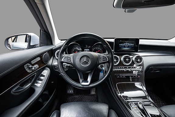 Mercedes-Benz GLC350 e 9 of 25