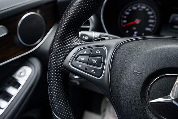 Mercedes-Benz GLC350 e 15 of 25