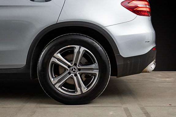 Mercedes-Benz GLC350 e 6 of 25