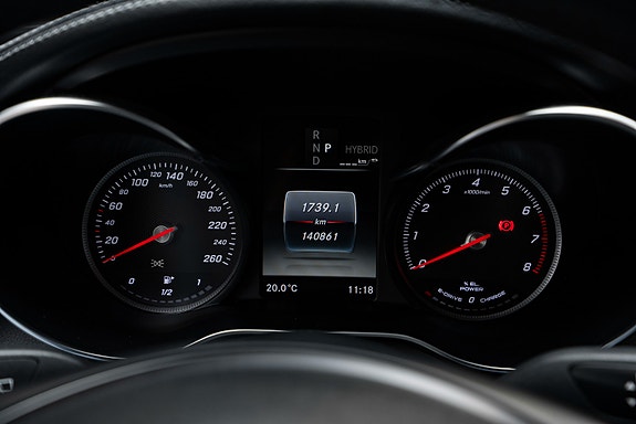 Mercedes-Benz GLC350 e 19 of 25