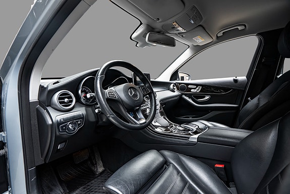 Mercedes-Benz GLC350 e 10 of 25