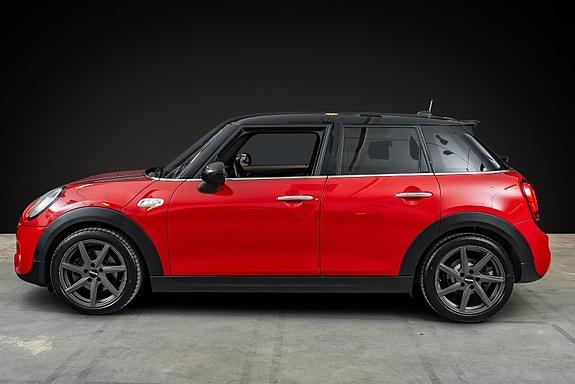 MINI Cooper S 5 of 24