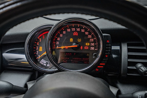 MINI Cooper S 14 of 24