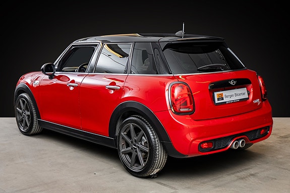 MINI Cooper S 7 of 24
