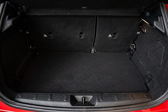 MINI Cooper S 9 of 24