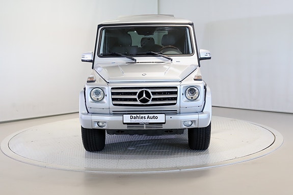 Mercedes-Benz G500 8 of 30