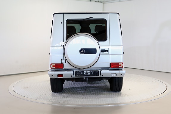 Mercedes-Benz G500 6 of 30