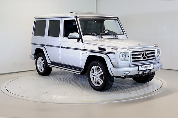 Mercedes-Benz G500 2 of 30