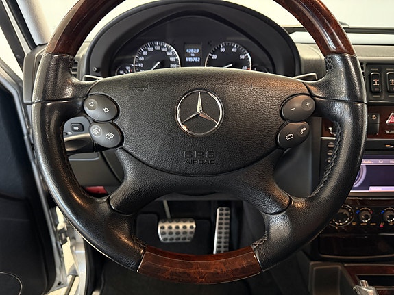 Mercedes-Benz G500 21 of 30