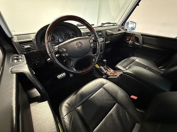 Mercedes-Benz G500 16 of 30