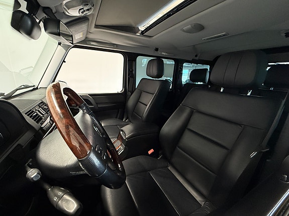 Mercedes-Benz G500 17 of 30
