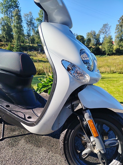 Yamaha Neos 4 9 of 9