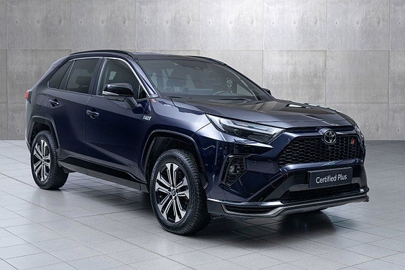 Toyota RAV4 Plug-in Hybrid 7 of 20