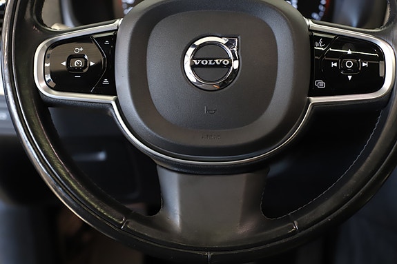Volvo XC90 21 of 30