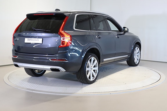 Volvo XC90 3 of 30