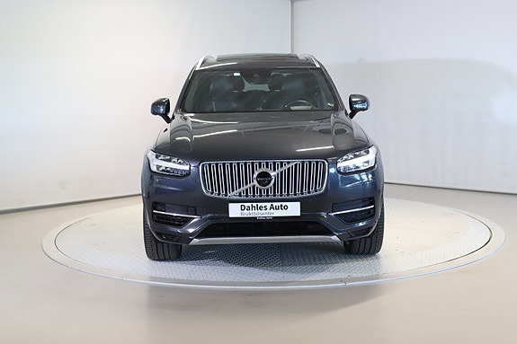 Volvo XC90 13 of 30