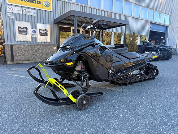 Ski-doo Summit X Expert 850Turbo R "lav kilometer" 2 of 12