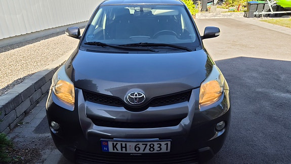 Toyota Urban Cruiser 3 of 12