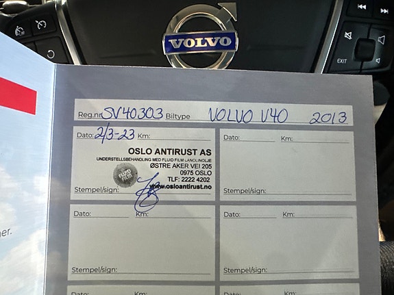 Volvo V40 Cross Country 24 of 24