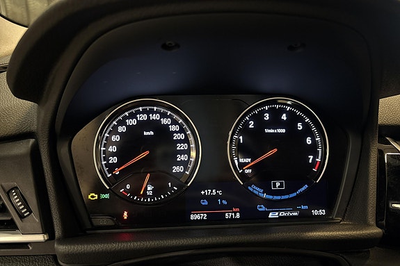 BMW 225xe 11 of 18