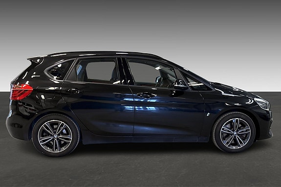 BMW 225xe 4 of 18