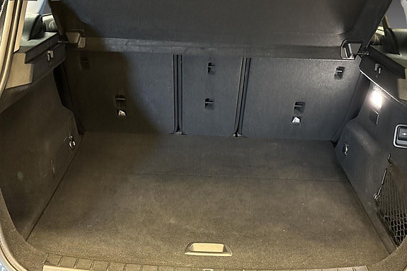 BMW 225xe 7 of 18