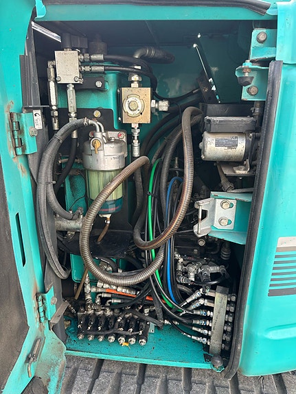 Kobelco SK75SR-3E 8 of 12
