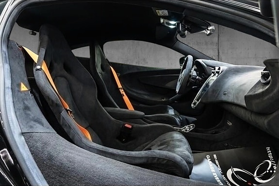 McLaren 600LT 7 of 9