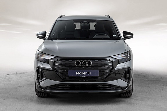 Audi Q4 e-tron 3 of 28